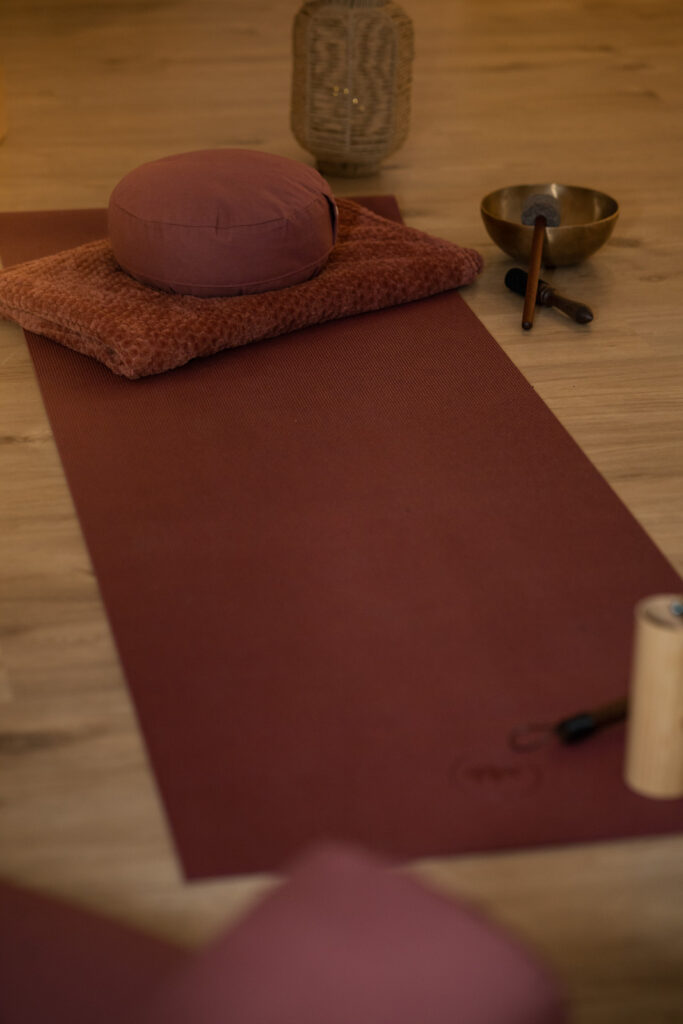 Yogastunde Lich aura³ Aura-3 Yoga Massage